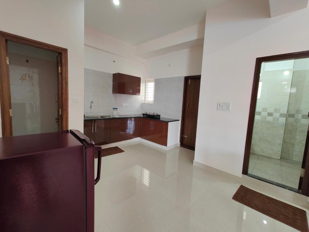 Meer Stay - Premium Service Apartments Vanivilasa Puram Exterior photo